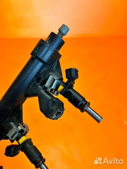 Форсунка топливная на Peugeot 308