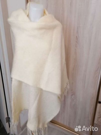 Палантин молочный, шарф