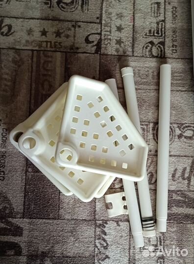 Угловая полка для ванной