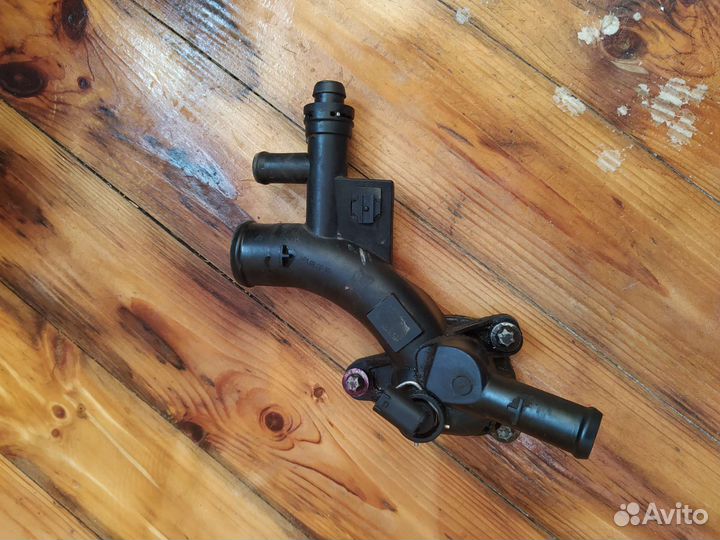 Тройник системы охлаждения opel astra j