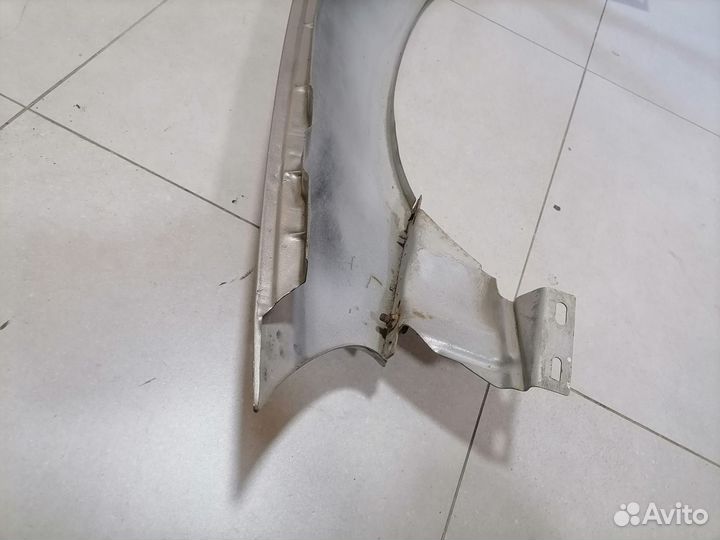 Крыло переднее правое Dodge Intrepid 1998-2004