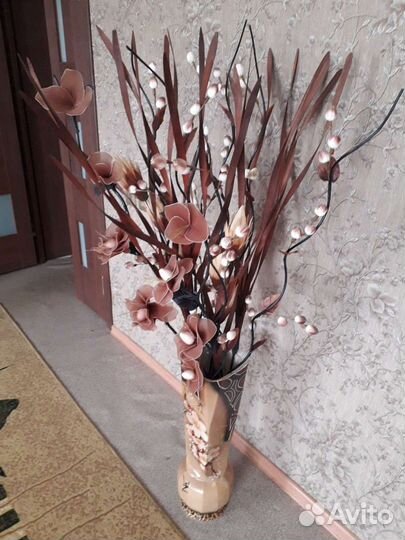 Ваза напольная с цветами