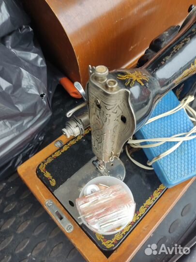 Швейная машина Подольск с электроприводом