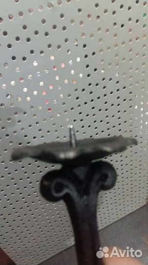 Подсвечник.чугун