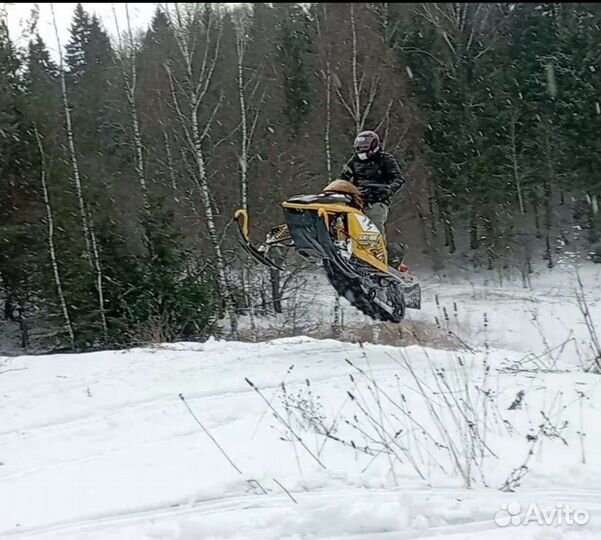 Снегоход ski-doo
