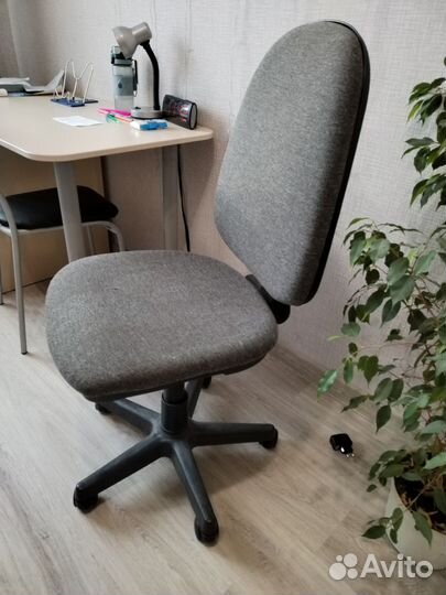 Компьютерное кресло