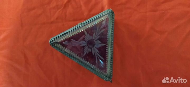 Шкатулка старинная