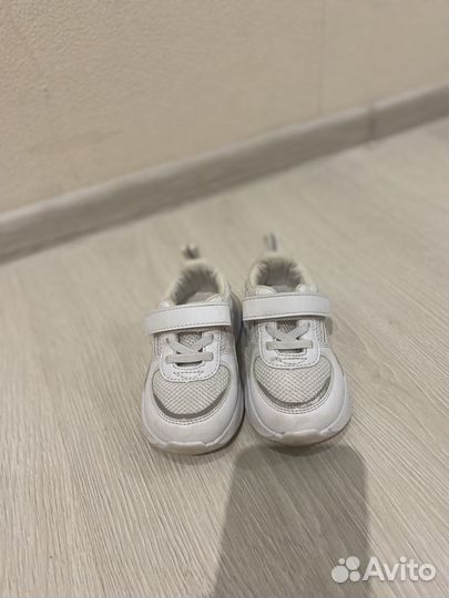 Кроссовки для девочки 23 размер Tombi