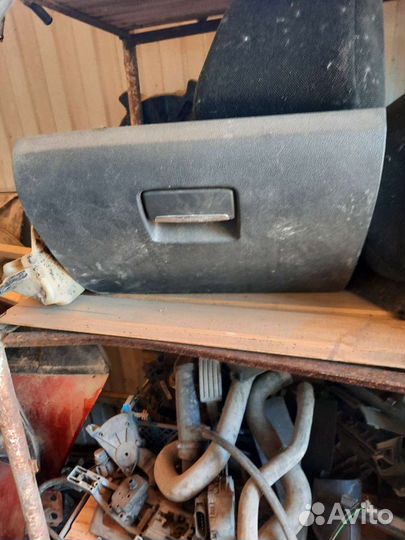 Ford Focus 2 бардачок