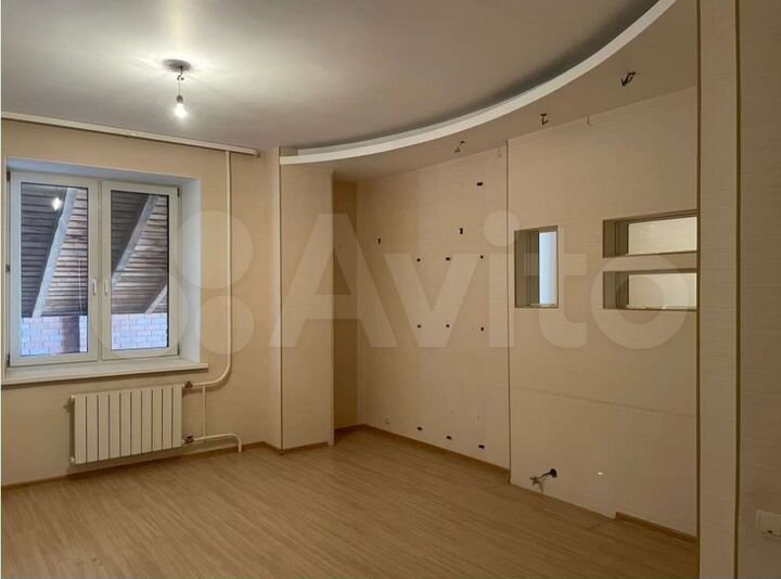 Дом 486,9 м² на участке 12 сот.