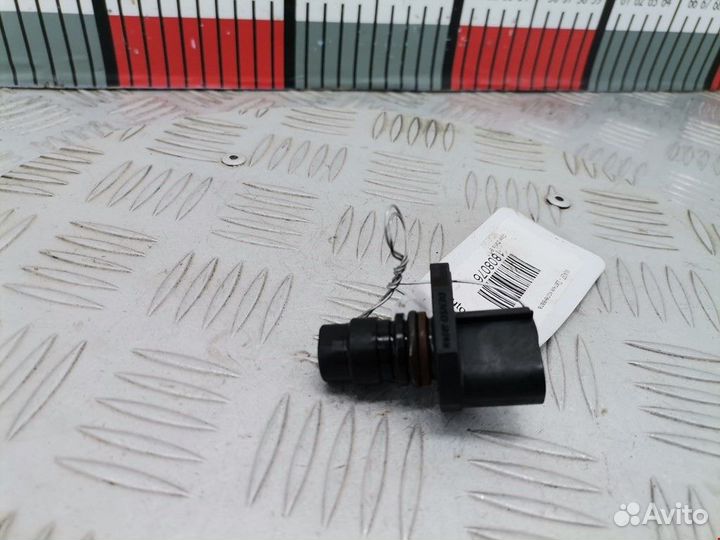 Датчик коленвала Opel Zafira Family рест. 2012