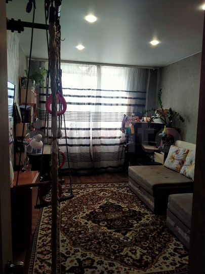 2-к. квартира, 55 м², 3/3 эт.