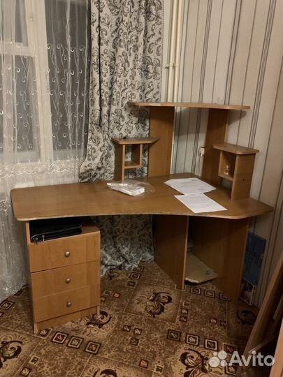 Компьютерный стол