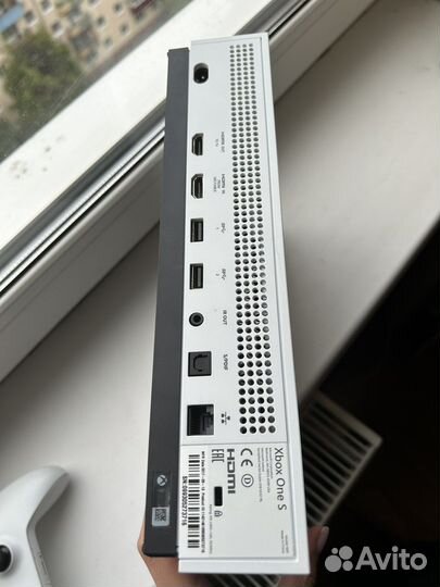Игровая приставка xbox one s 512гб