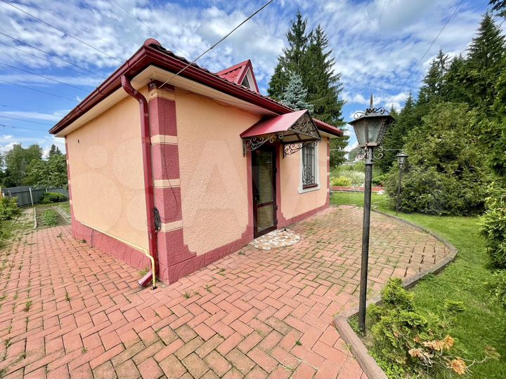 Коттедж 362 м² на участке 30 сот.