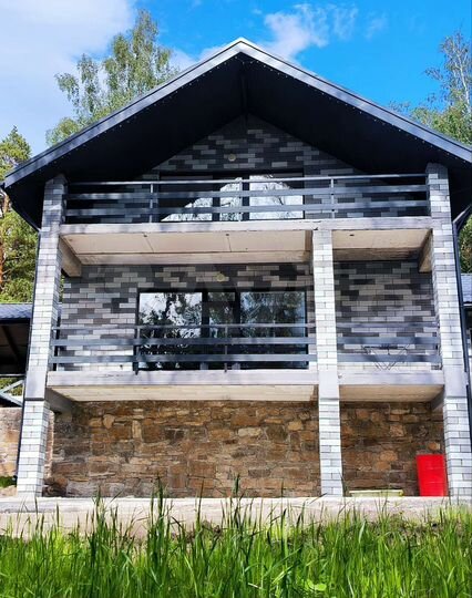 Дом 220 м² на участке 9 сот.