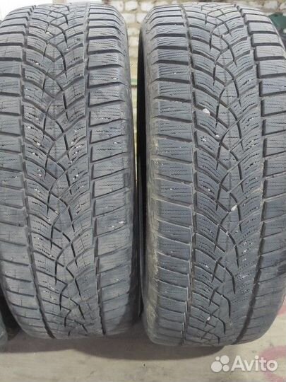 Goodyear UltraGrip 205/50 R17 93V