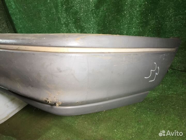 Бампер задний Ford Laser BG Не крашен царапины