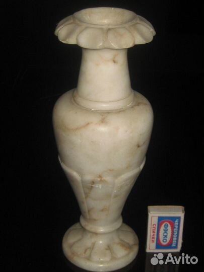 Ваза из камня