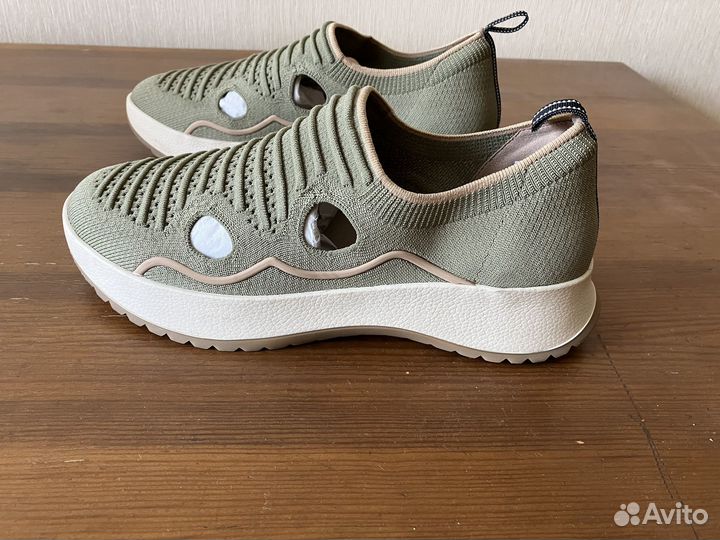 Обувь женская 39 размер