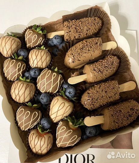 Букет из клубники в шоколаде/ бананы в шоколаде