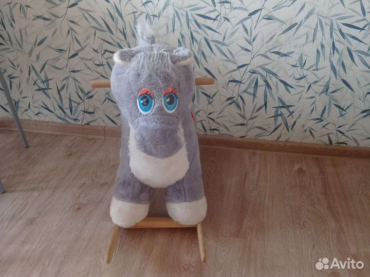 Качалка лошадь