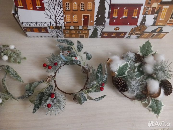 Венки новогодние Santa club