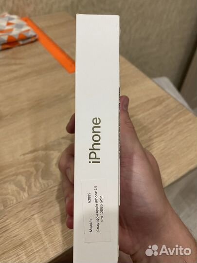 iPhone 14 pro 128 gold