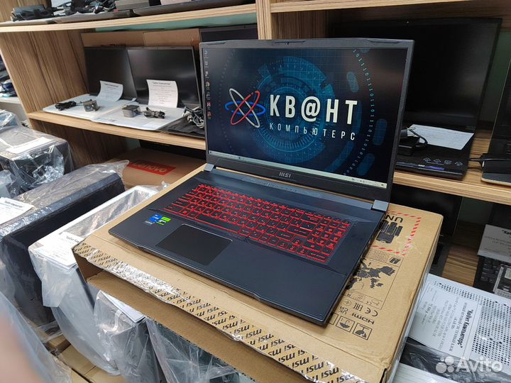 Новенький игровой ноутбук MSI Katana 17 на гаранти
