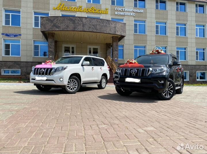 Автомобиль в кортеж на свадьбу