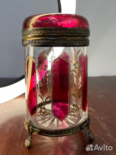 Бисквитница хрустальная