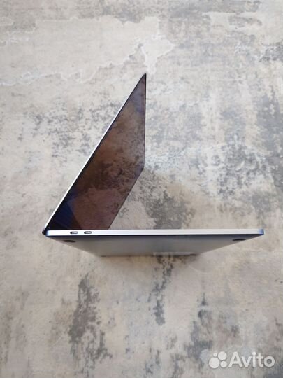 Apple MacBook Pro 15 2017 3,1Ghz/16/512