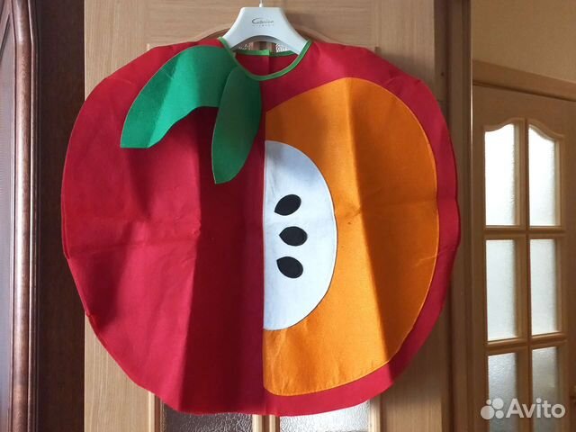 Ногвогодний костюм яблоко