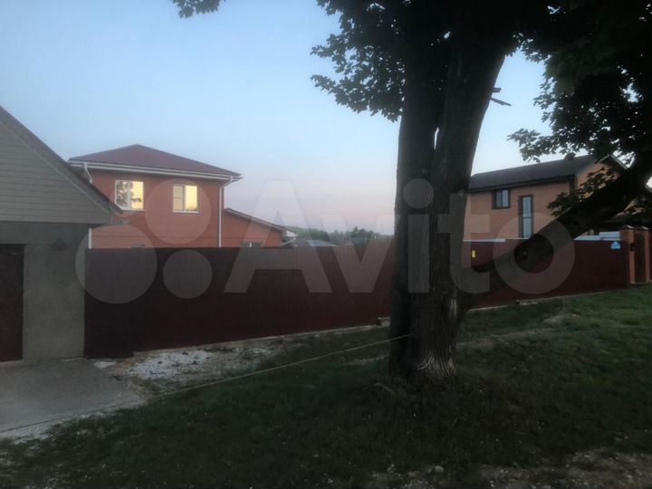 Дом 160 м² на участке 11 сот.