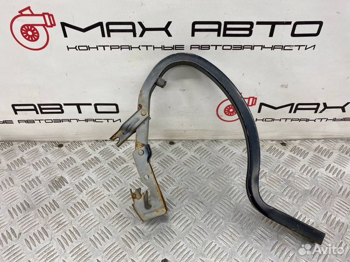 Б/У петля крышки багажника задний правый Chevrolet