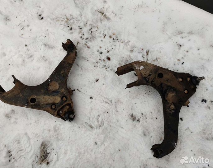 Рычаги Мицубиси Паджеро 2