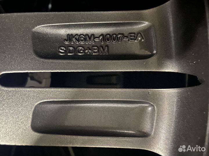 Оригинальные колеса на Range Rover Sport R22