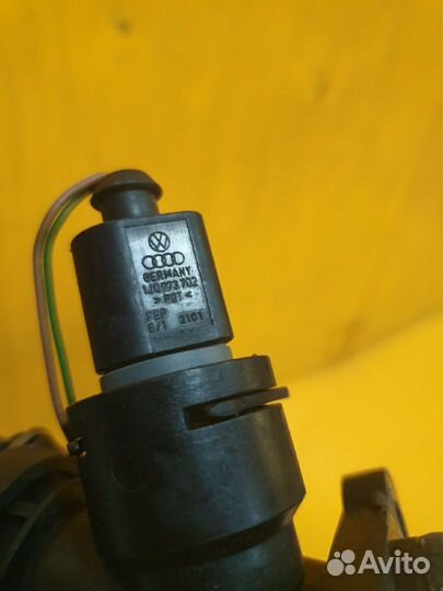 Фланец системы охлаждения 2.0 FSI AXW BLR BLX VAG