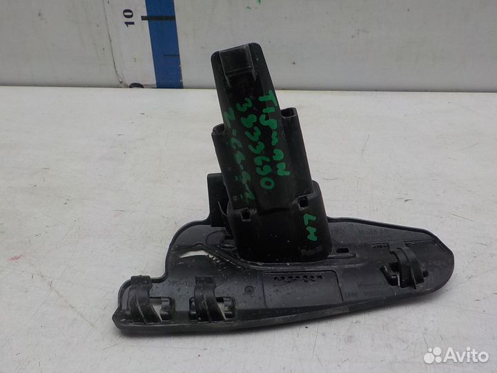 Форсунка омывателя фары Volkswagen Tiguan 2016