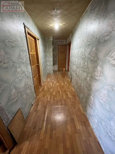 4-к. квартира, 70 м², 1/10 эт.