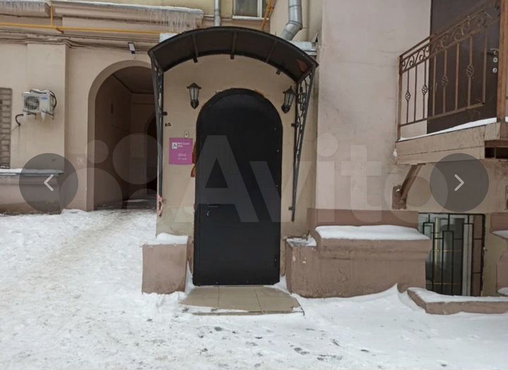 Комната 40 м² в 3-к., 1/9 эт.