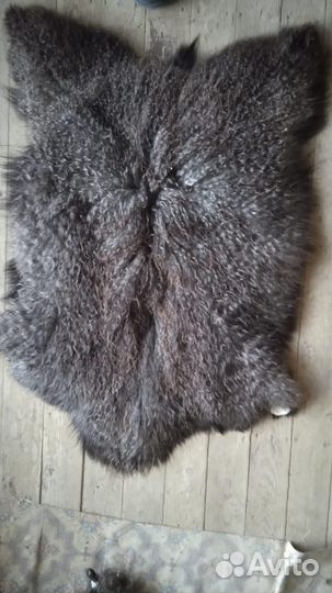 Козьи шкуры