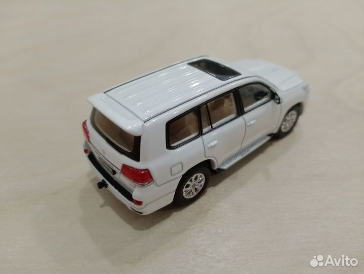 Toyota Land Cruiser 200 Facelift (2015-2021)