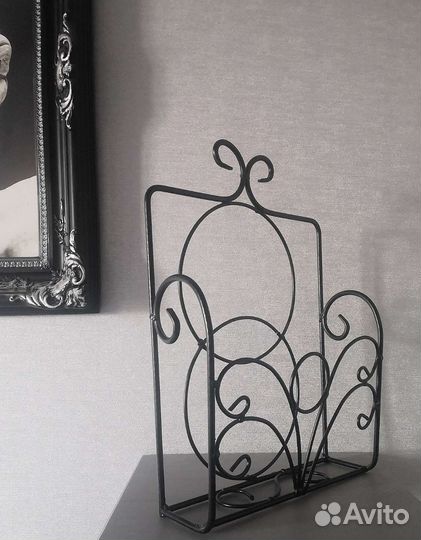 Газетница/подставка для книг