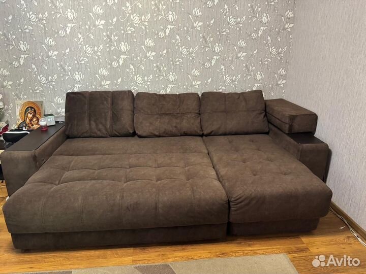 Угловой диван