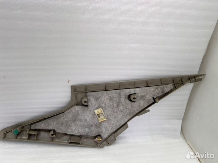 Накладка стойки внутренняя Тойота Camry V40/V45