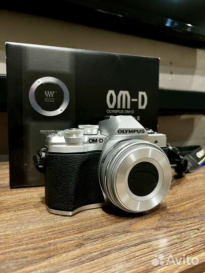 Olympus om-d e m10 mark III kit+35mm