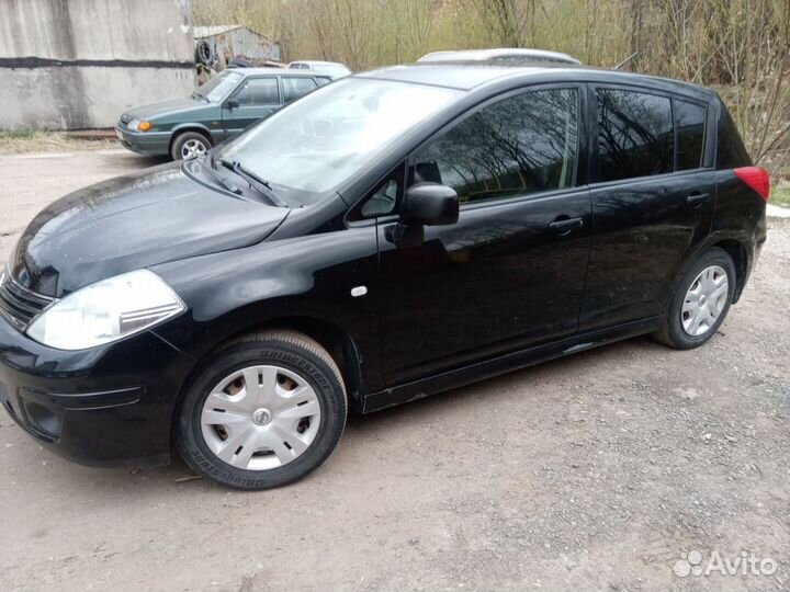 Nissan Tiida 1.6 МТ, 2011, битый, 170 000 км