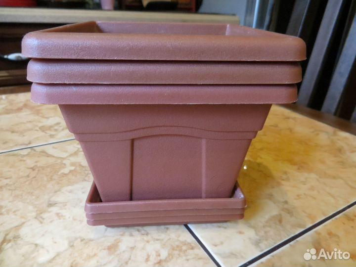 Горшки и полка для цветов(17 +16)
