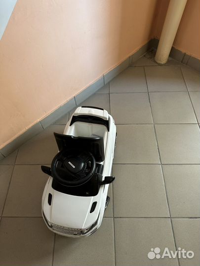 Каталка Range Rover evoque со звуком, белая